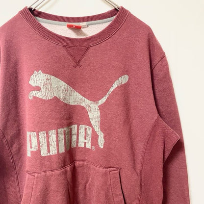 古着 used　PUMA プーマ　長袖ビッグロゴデザインスウェット　トレーナー　クルーネック　赤　フロントポケット　Mサイズ