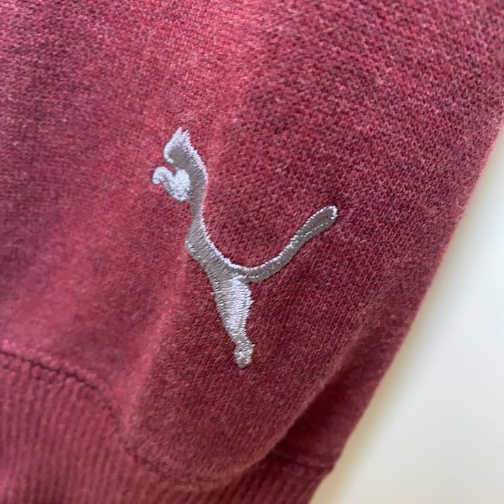古着 used　PUMA プーマ　長袖ビッグロゴデザインスウェット　トレーナー　クルーネック　赤　フロントポケット　Mサイズ