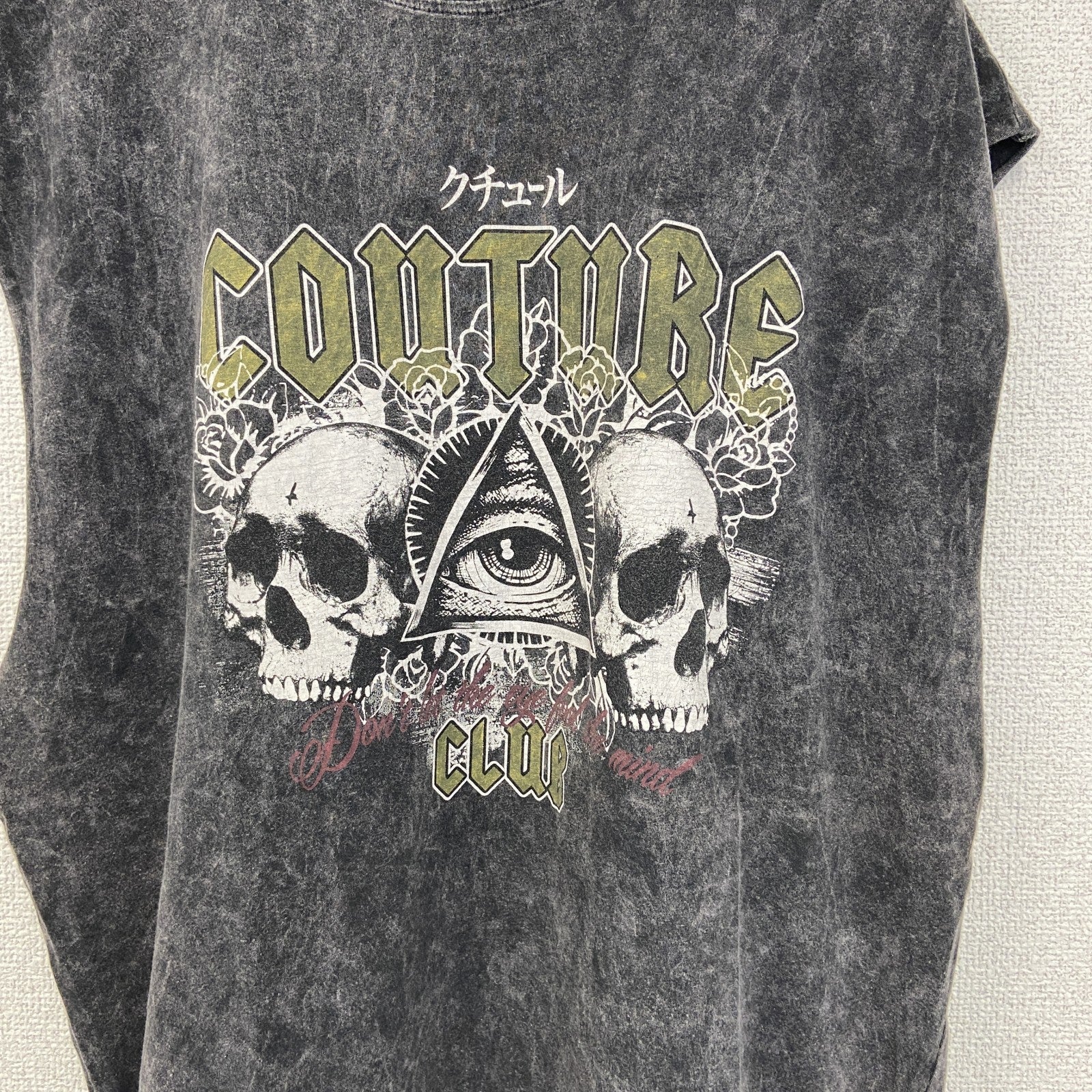 古着 used　THE COUTURE CLUB　半袖プリントノースリーブトップス　スカル　ドクロ　クルーネック　灰色　Sサイズ