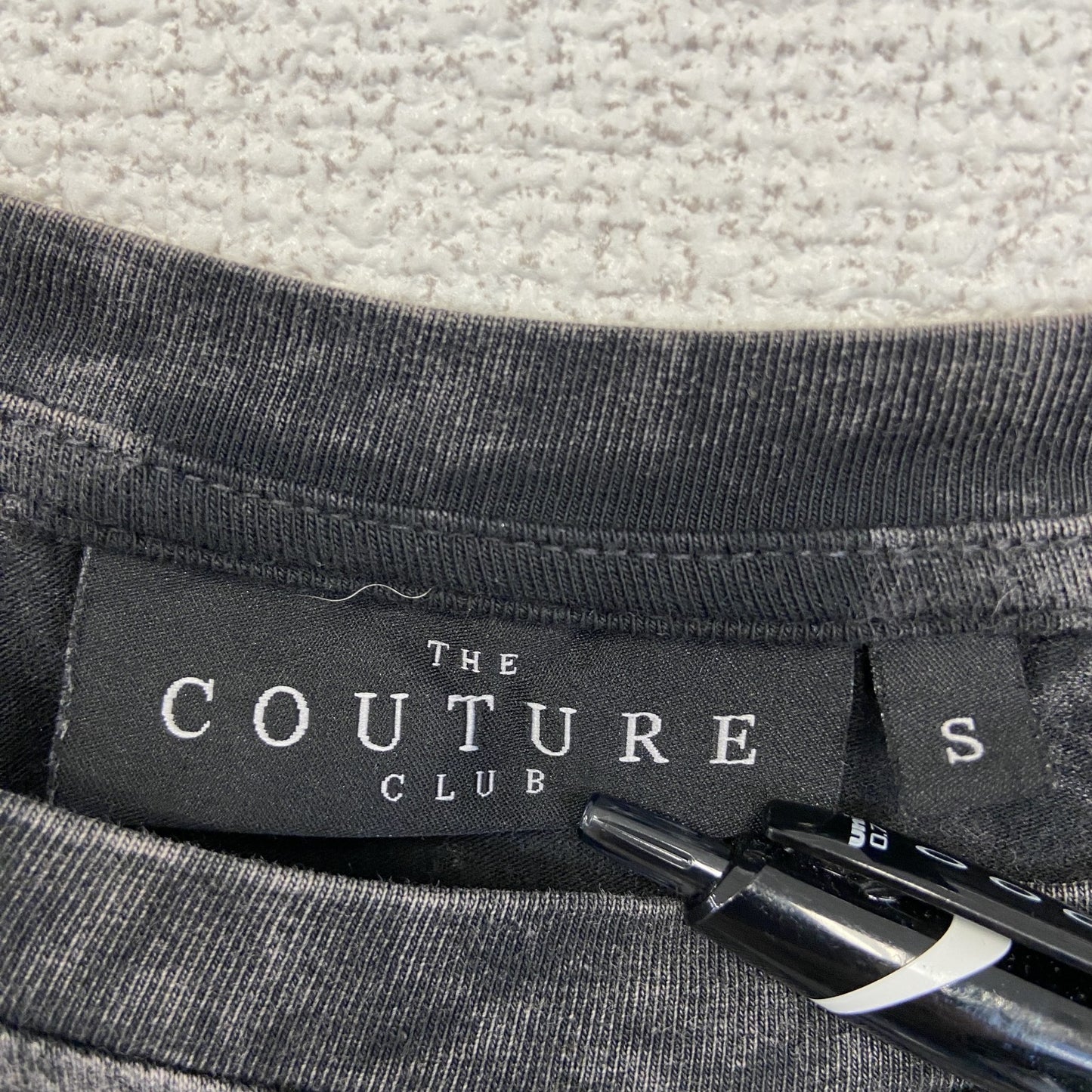 古着 used　THE COUTURE CLUB　半袖プリントノースリーブトップス　スカル　ドクロ　クルーネック　灰色　Sサイズ