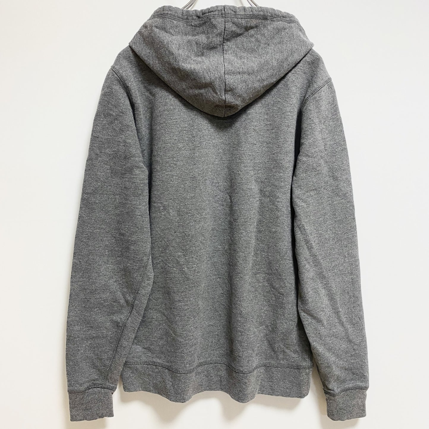 古着 used　Levi’s　リーバイス　長袖ロゴプリントパーカー　スウェットフーディ　グレー　秋冬服　Sサイズ