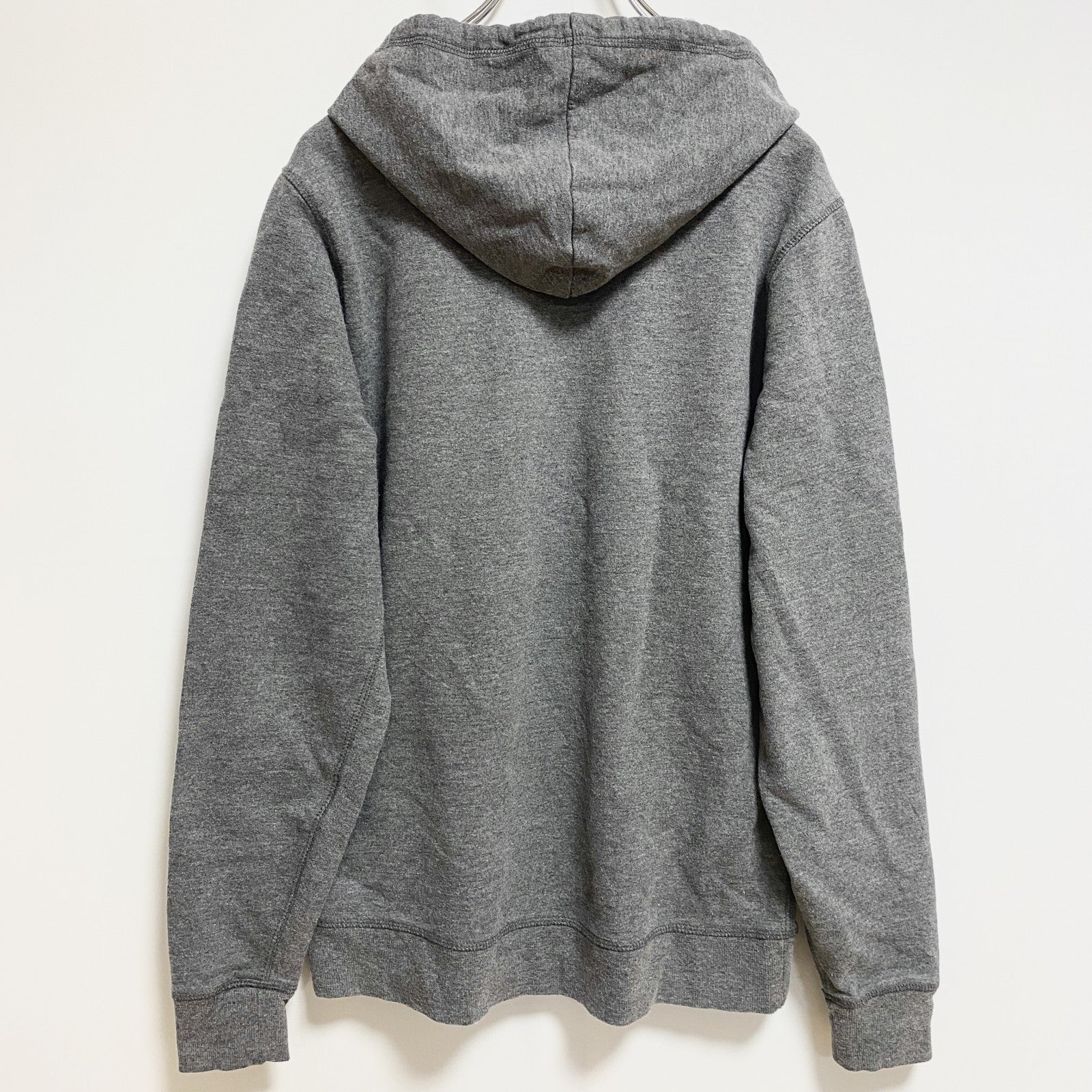 古着 used　Levi’s　リーバイス　長袖ロゴプリントパーカー　スウェットフーディ　グレー　秋冬服　Sサイズ