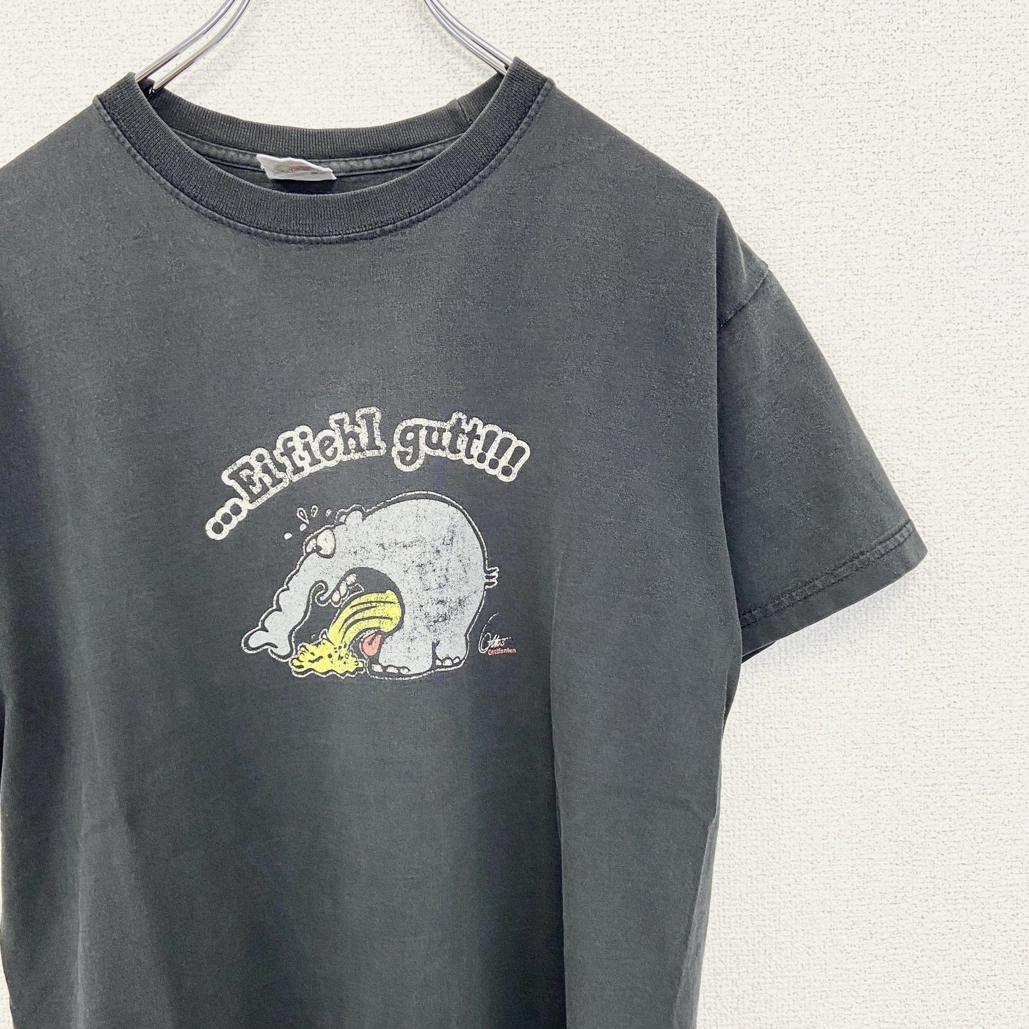 古着 used　FRUIT OF THE LOOM　半袖プリントTシャツ　象　クルーネック　シティーボーイ　黒　レトロ　Sサイズ