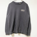 古着 used　Levi’s リーバイス　長袖ワンポイント刺スウェット　トレーナー　クルーネック　グレー　シンプル　Mサイズ