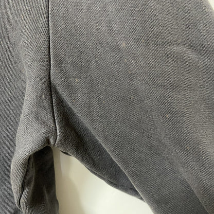 古着 used　Levi’s リーバイス　長袖ワンポイント刺スウェット　トレーナー　クルーネック　グレー　シンプル　Mサイズ