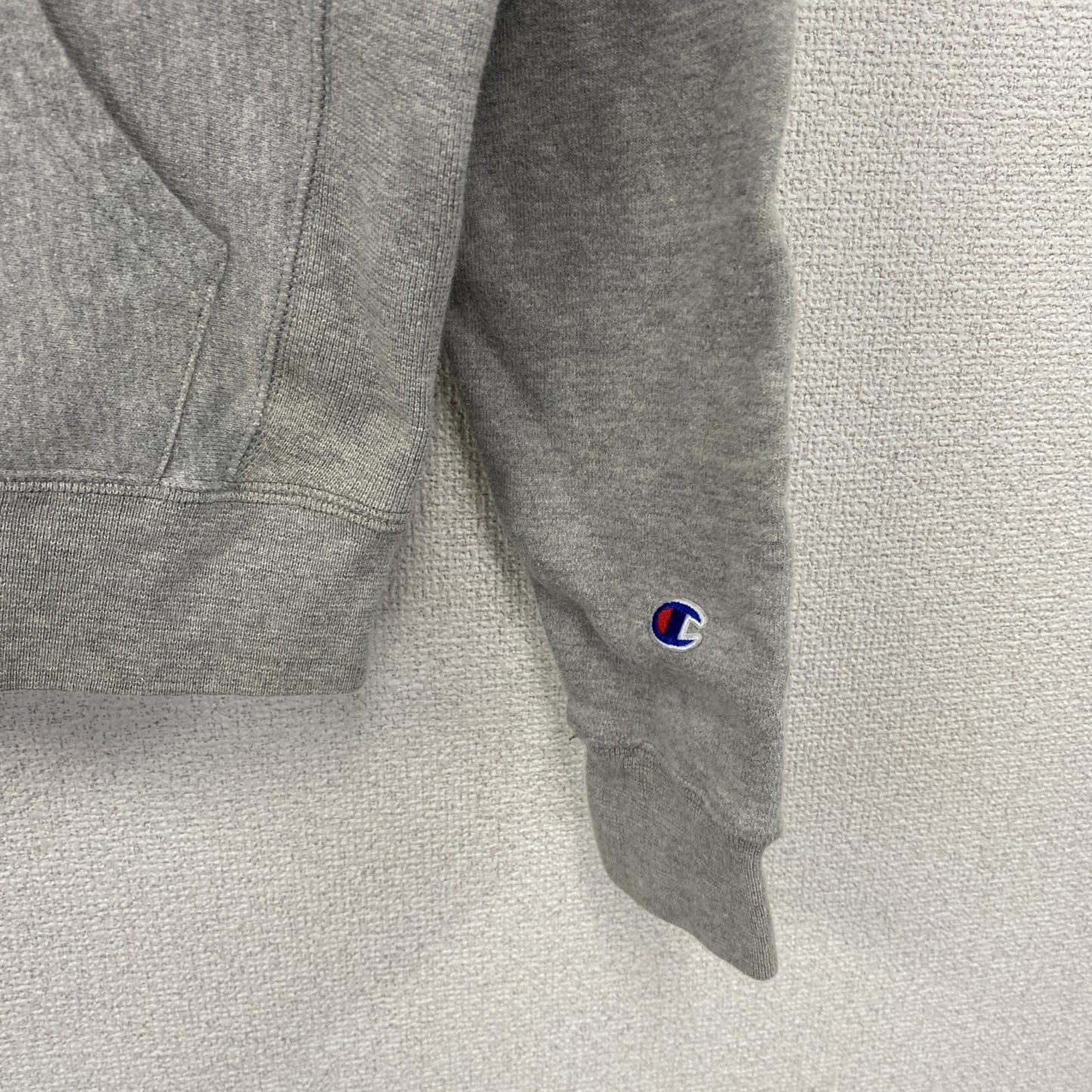 Champion　チャンピオン　リバースウィーブ　スウェットパーカー/フーディー　刺繡ロゴ　霜降りグレー　XSサイズ