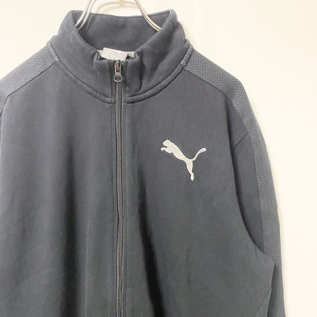 PUMA　プーマ　トラックジャケット/ジャージ　デカロゴ　刺繍ロゴ　ワンポイント　ハイネック　黒　ブラック　Lサイズ