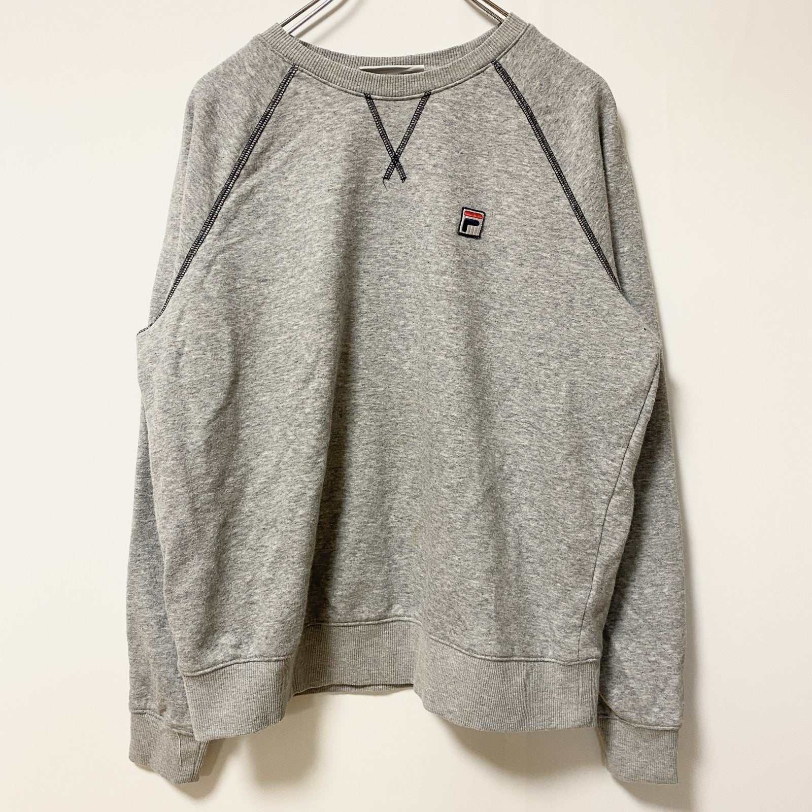 FILA　フィラ　スウェット/トレーナー　前V　ラグランスリーブ　刺繍ロゴ　ワンポイント　スポーツミックス　霜降りグレー　Lサイズ