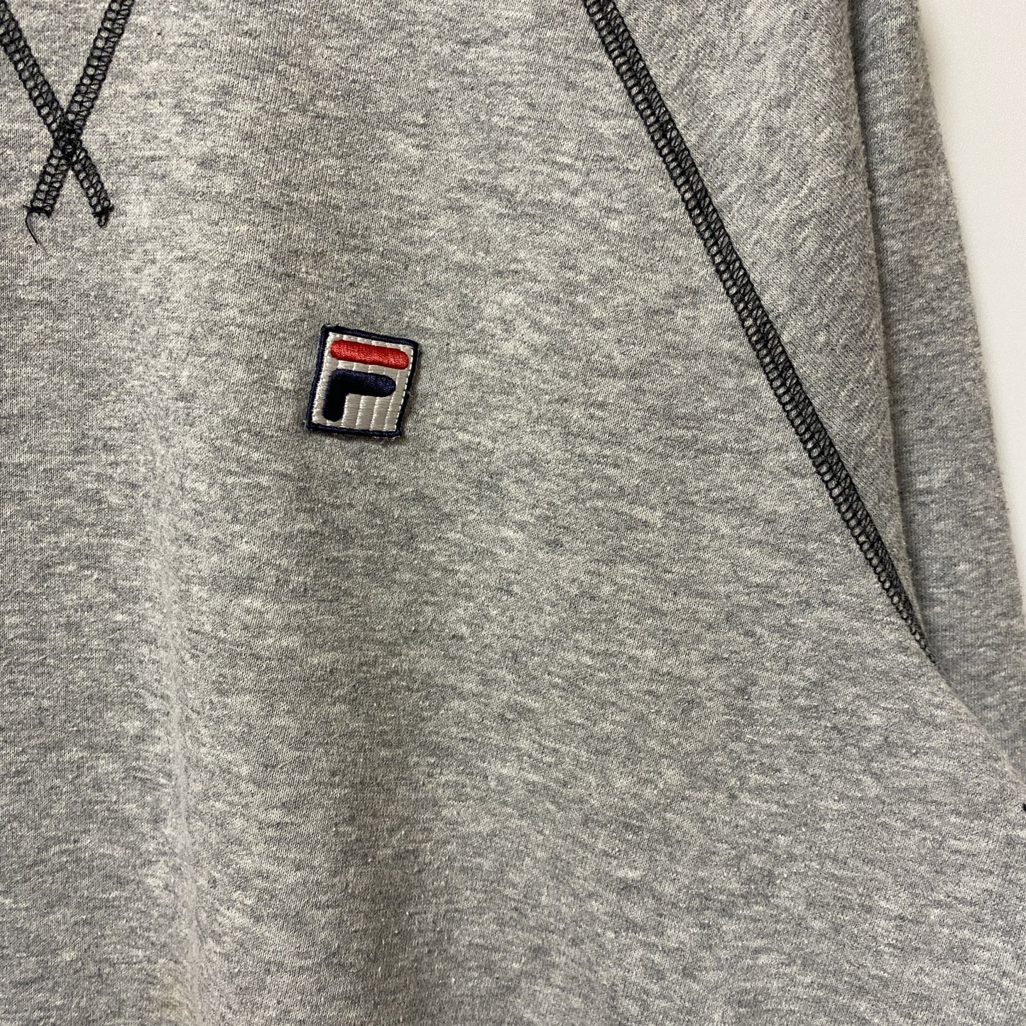 FILA　フィラ　スウェット/トレーナー　前V　ラグランスリーブ　刺繍ロゴ　ワンポイント　スポーツミックス　霜降りグレー　Lサイズ