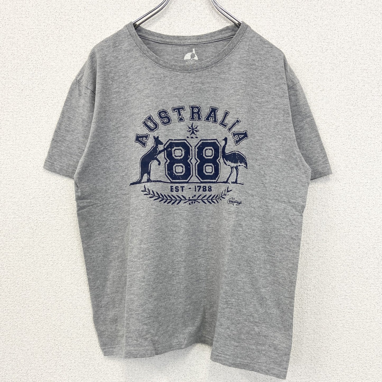 古着 used　HOXLEY AUSTRARIA　半袖プリントTシャツ　カンガルー　カジュアル　クルーネック　グレー　Mサイズ