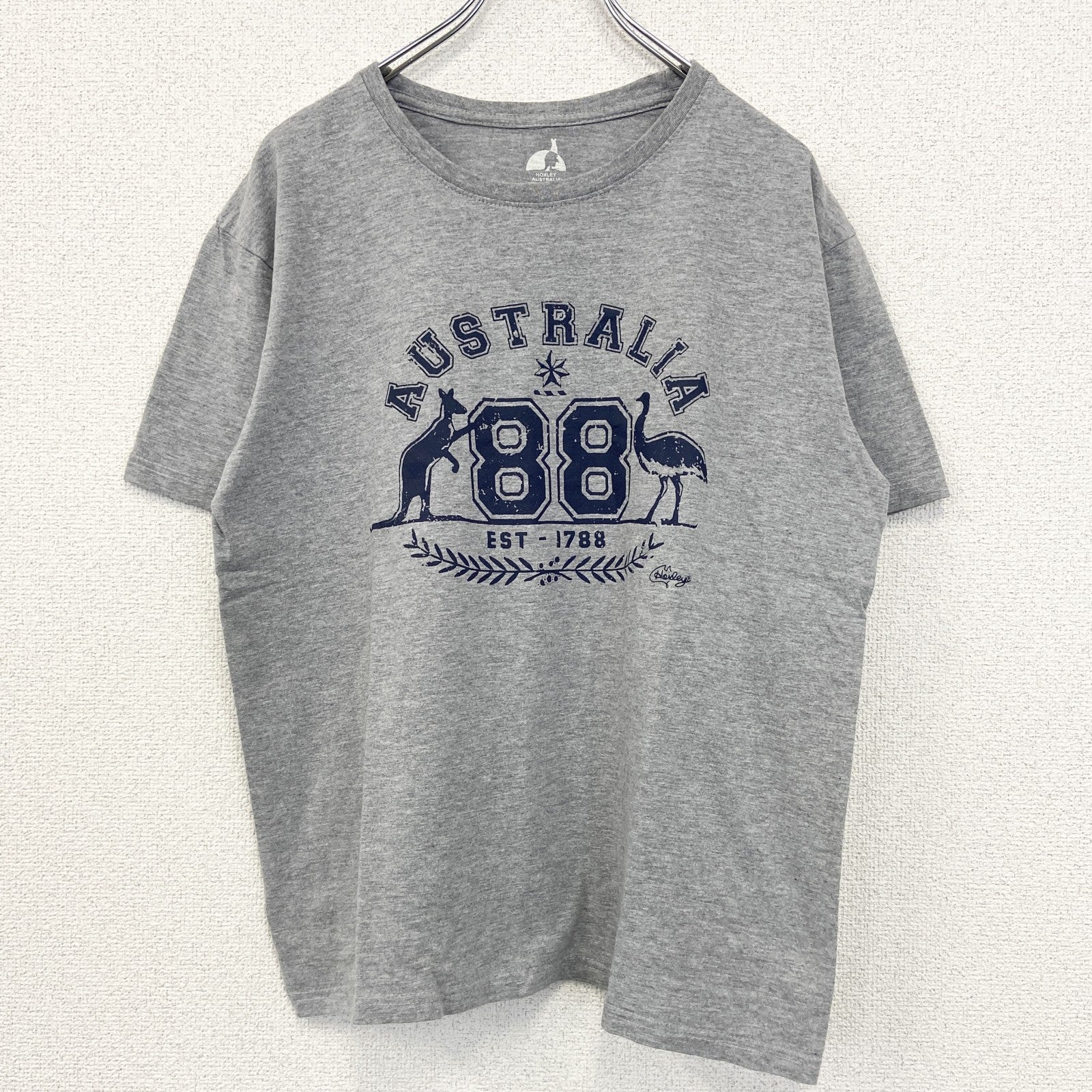 古着 used　HOXLEY AUSTRARIA　半袖プリントTシャツ　カンガルー　カジュアル　クルーネック　グレー　Mサイズ