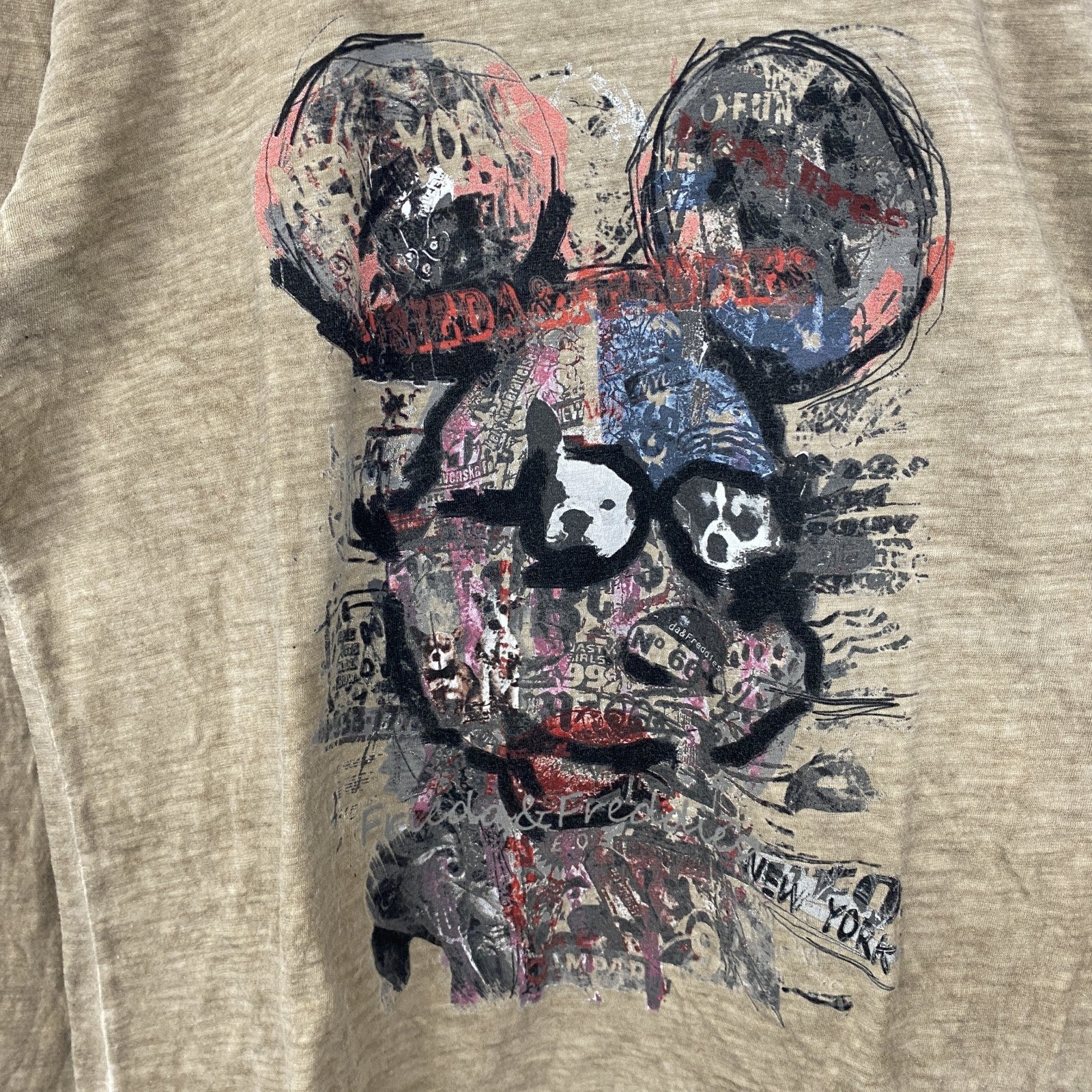 古着 used　FRIEDA & FREDDIES　NEW　YORK　長袖プリントTシャツ　キャラクター　ベージュ　XSサイズ