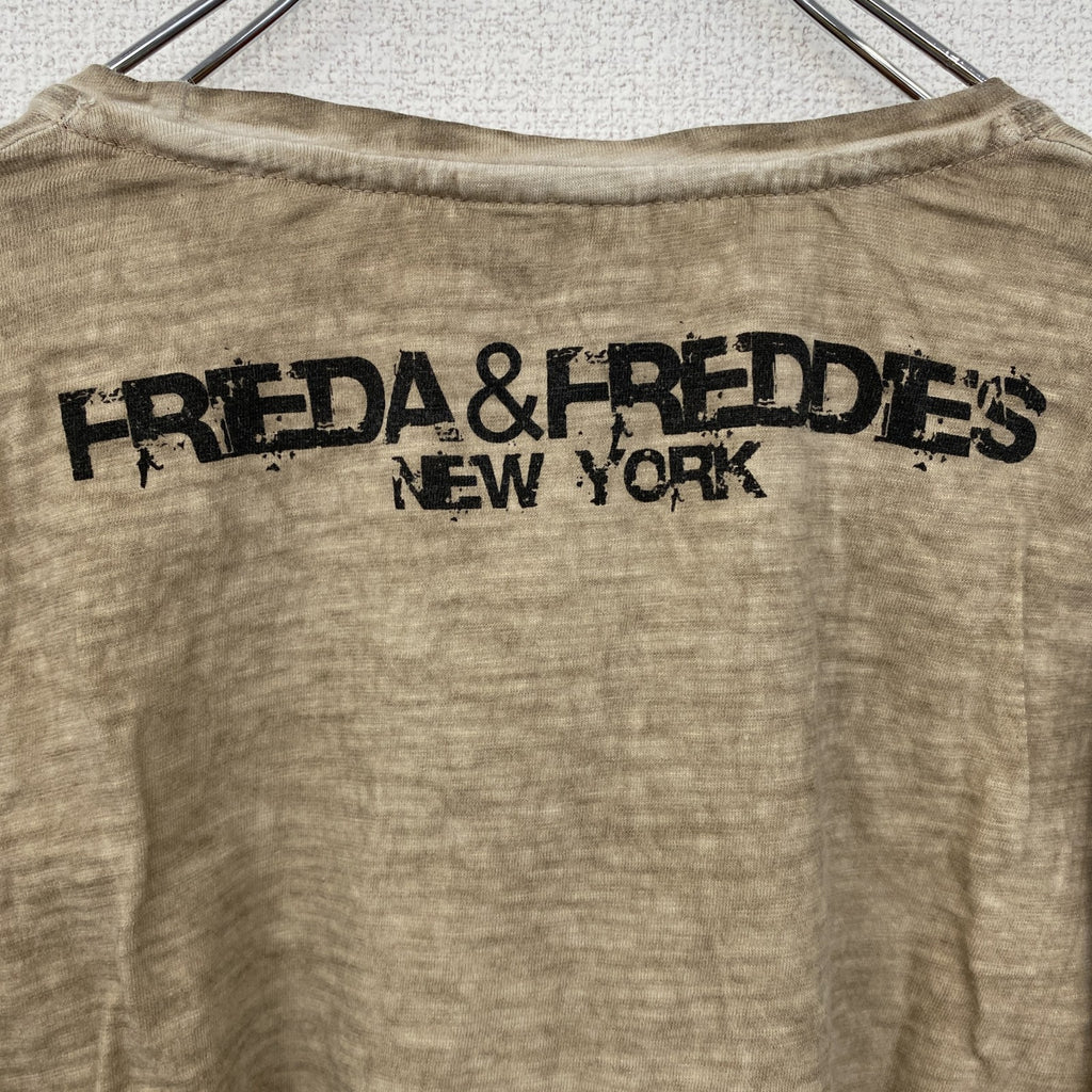古着 used　FRIEDA & FREDDIES　NEW　YORK　長袖プリントTシャツ　キャラクター　ベージュ　XSサイズ