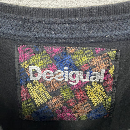 古着 used　Desigual　長袖プリントTシャツ　カジュアルデザイン　クルーネック　バイカラー　黒　ネイビー　Mサイズ