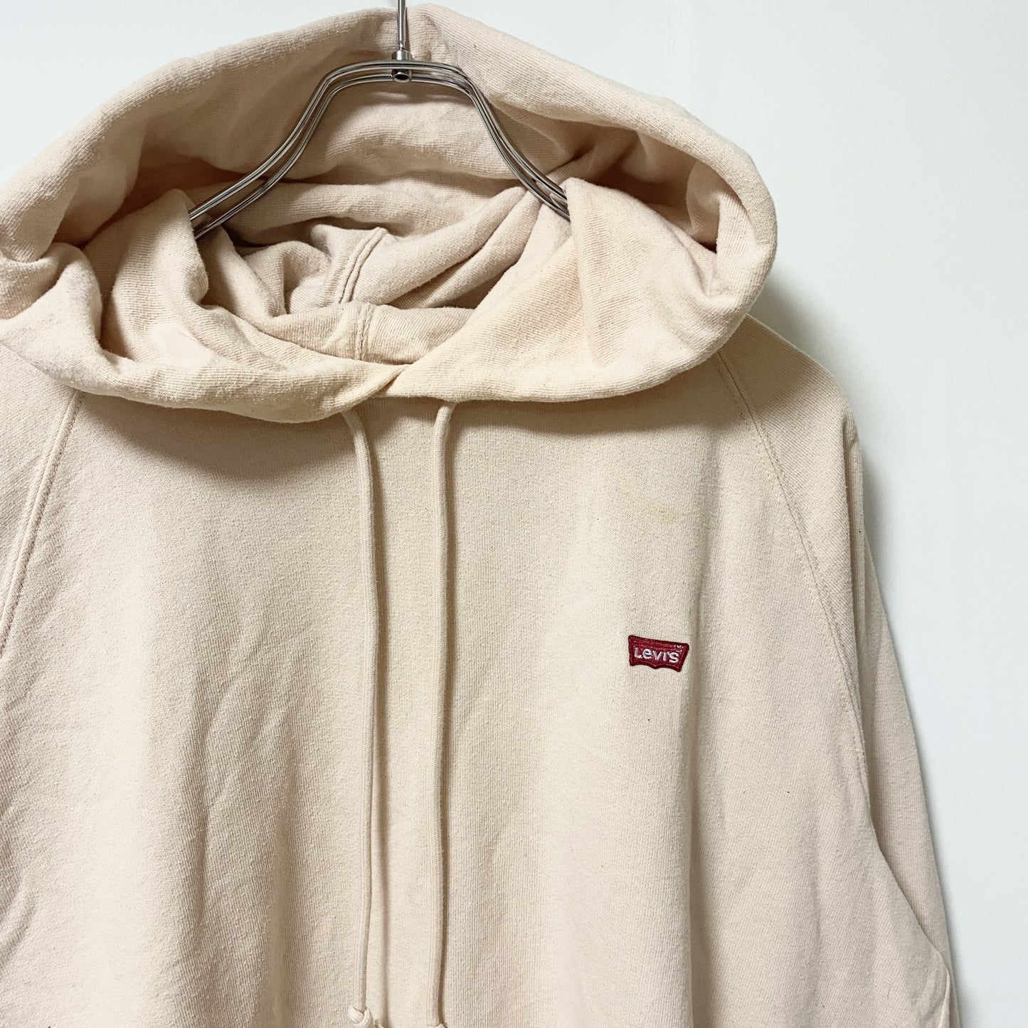 古着 used　Levi’s リーバイス　長袖ロゴプリントパーカー　スウェットフーディ　ピンク　カジュアル　Lサイズ