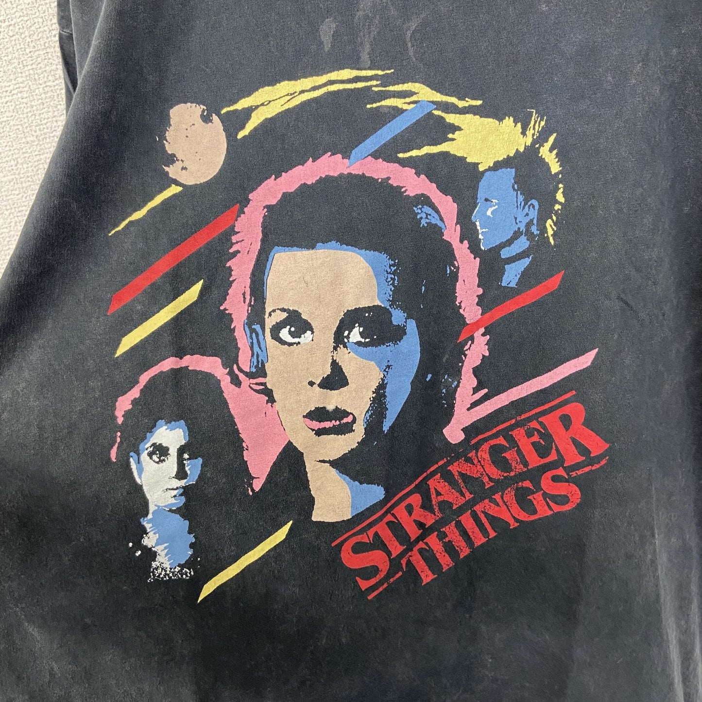 古着 used　NETFLIX　STRANGER THINGS　半袖プリントTシャツ　カジュアル　クルーネック　黒　Lサイズ