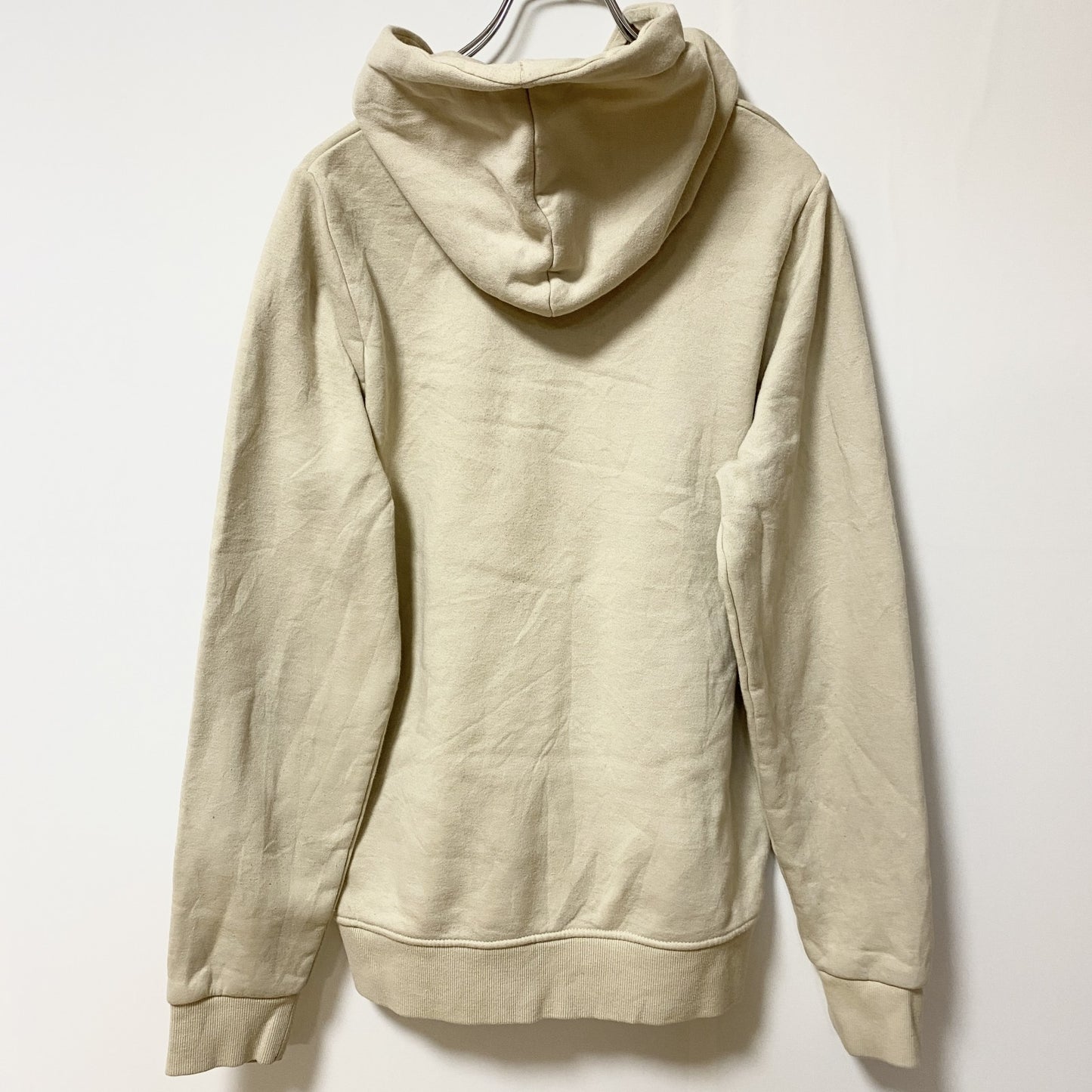 古着 used　Reebok リーボック　長袖ワンポイントロゴ刺パーカー　スウェットフーディ　ベージュ　カジュアル　Sサイズ