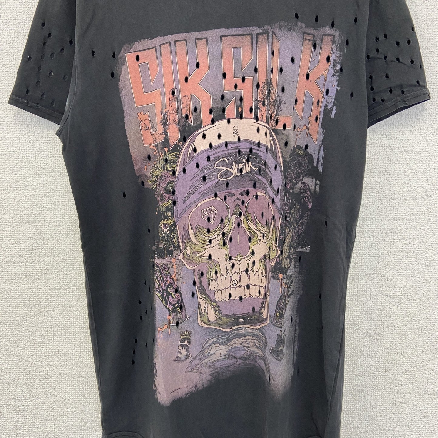 古着 used　Sik sih　半袖プリントTシャツ　ダメージ加工　リメイク　スカル　アバンギャルド　クルーネック　黒　Mサイズ