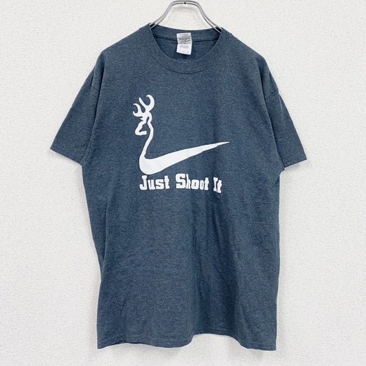 GILDAN　ギルダン　半袖プリントTシャツ　パロディT　Just Shoot It　灰色　グレー　Lサイズ