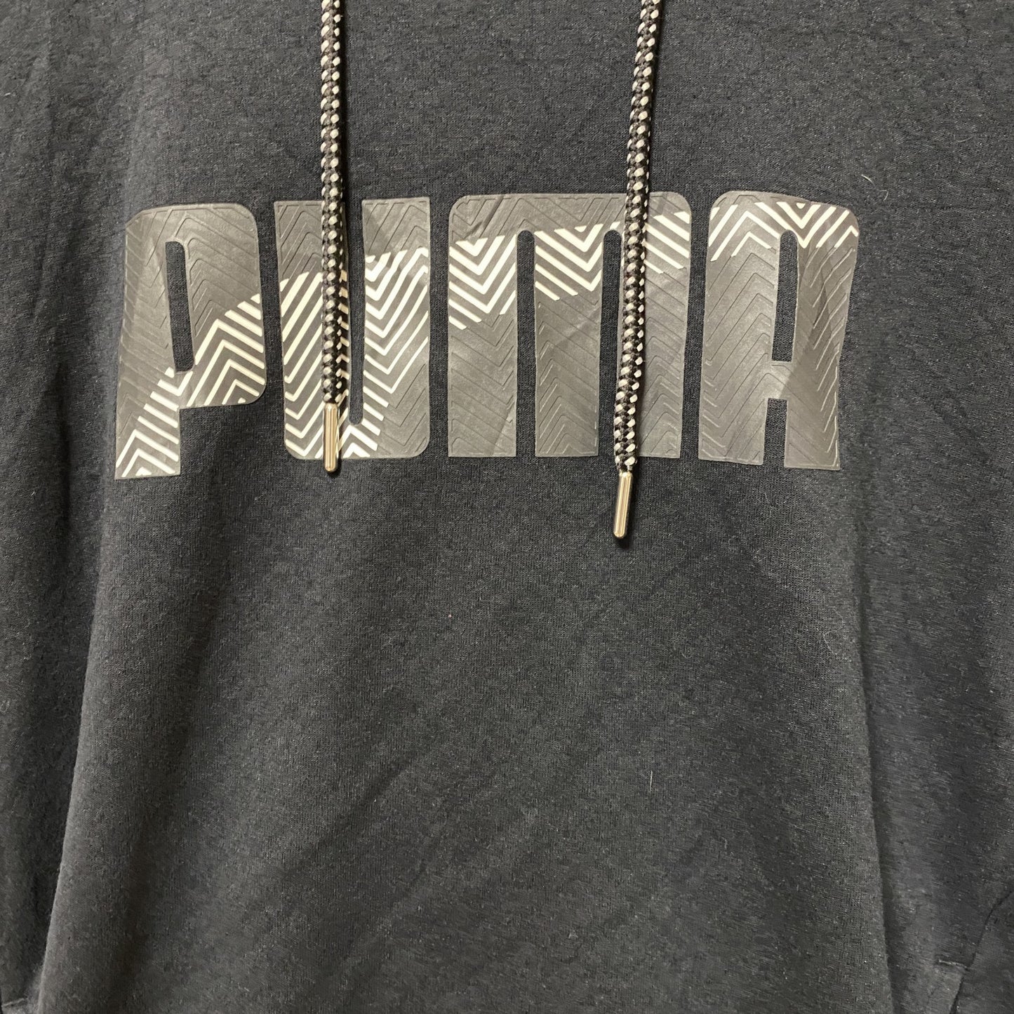 古着 used　PUMA プーマ　長袖ロゴプリントパーカー　スウェットフーディ　ブラック　プルオーバー　カジュアル　Mサイズ