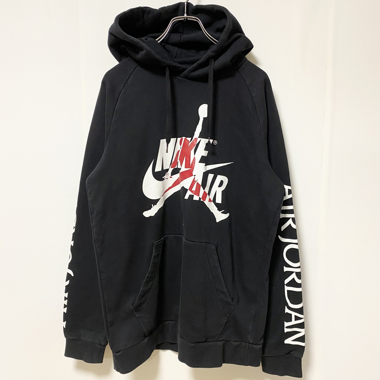 NIKE AIR JORDAN　ナイキエアジョーダン　スウェットパーカー/フーディ　黒　ブラック　Mサイズ