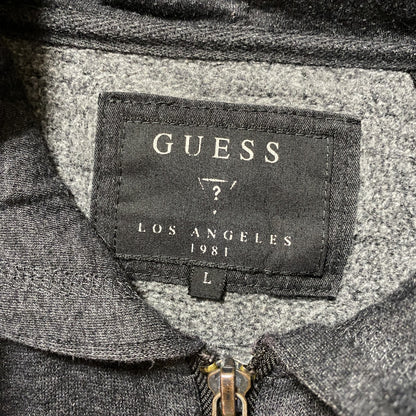 古着 used　GUESS ゲス　長袖フルジップアップパーカー　スウェットフーディー　グレー　ワンポイントロゴデザイン　Lサイズ
