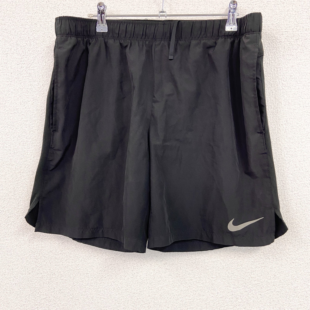 NIKE　ナイキ　ハーフパンツ/ショートパンツ　ランニングパンツ　黒　ブラック　XLサイズ