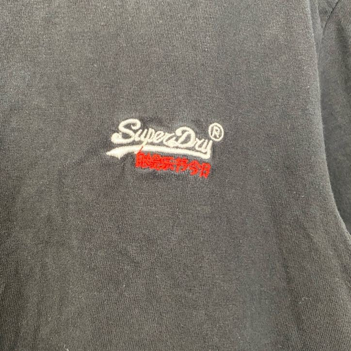 古着 used　SuperDry　極度乾燥　半袖ワンポイントロゴTシャツ　クルーネック　レトロデザイン　黒　ブラック　XSサイズ