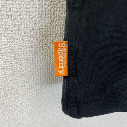 古着 used　SuperDry　極度乾燥　半袖ワンポイントロゴTシャツ　クルーネック　レトロデザイン　黒　ブラック　XSサイズ