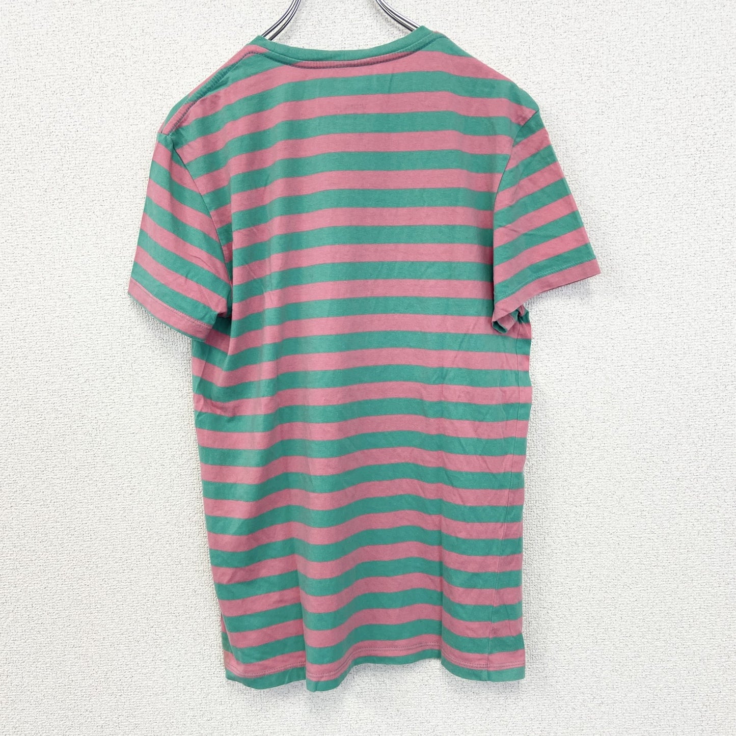 古着 used　SESAME STREET　半袖オリジナルプリントTシャツ　アーニー　ボーダー柄　バイカラー　ピンク　緑　Lサイズ