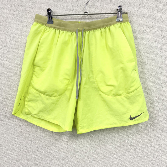 NIKE　ナイキ　ハーフパンツ/ショートパンツ　ランニングパンツ　黄色　蛍光イエロー　Mサイズ