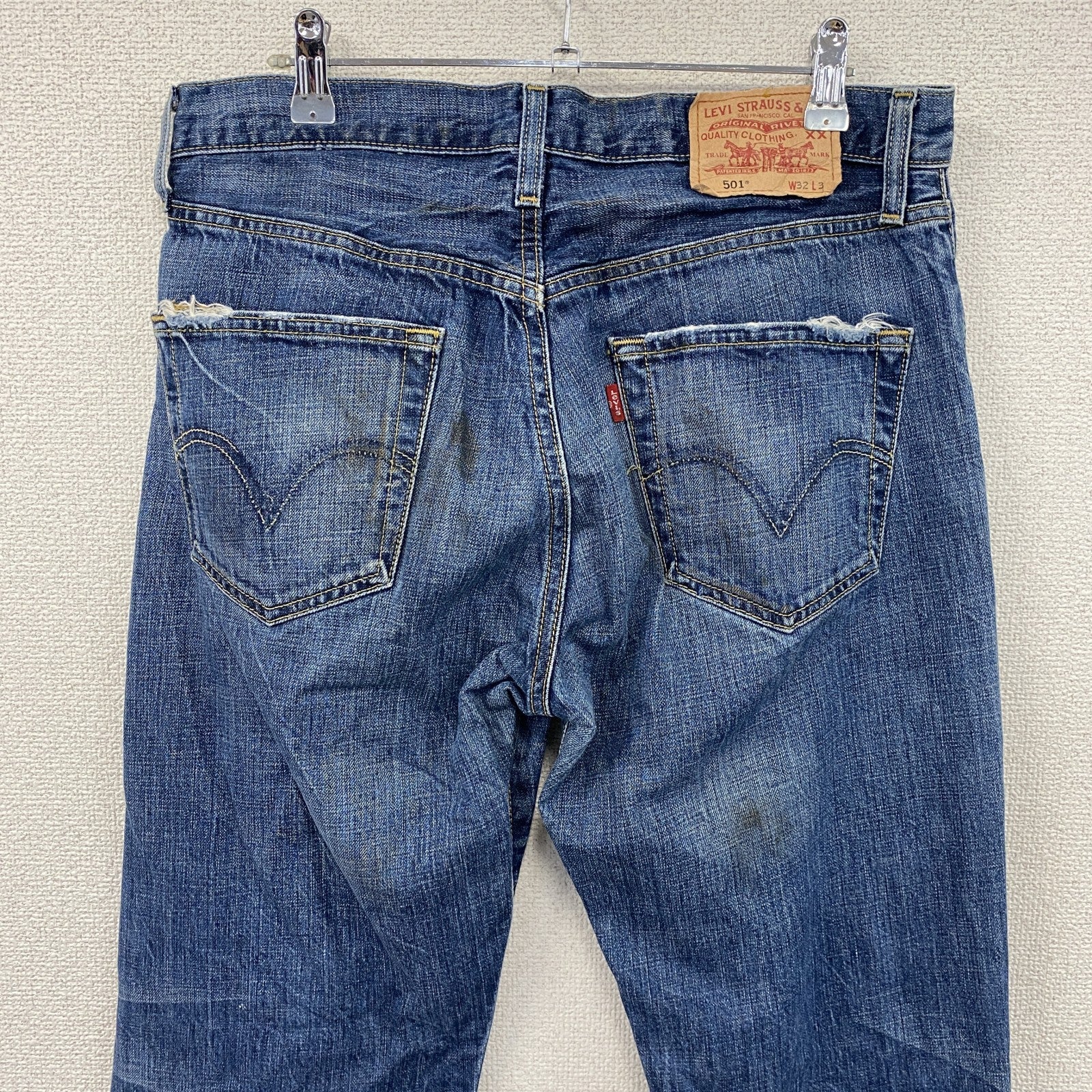 Levi’s　リーバイス　501　ダメージデニムパンツ/ジーンズ　ボタンフライ　縦落ち　鬼ヒゲ　インディゴ　W32サイズ