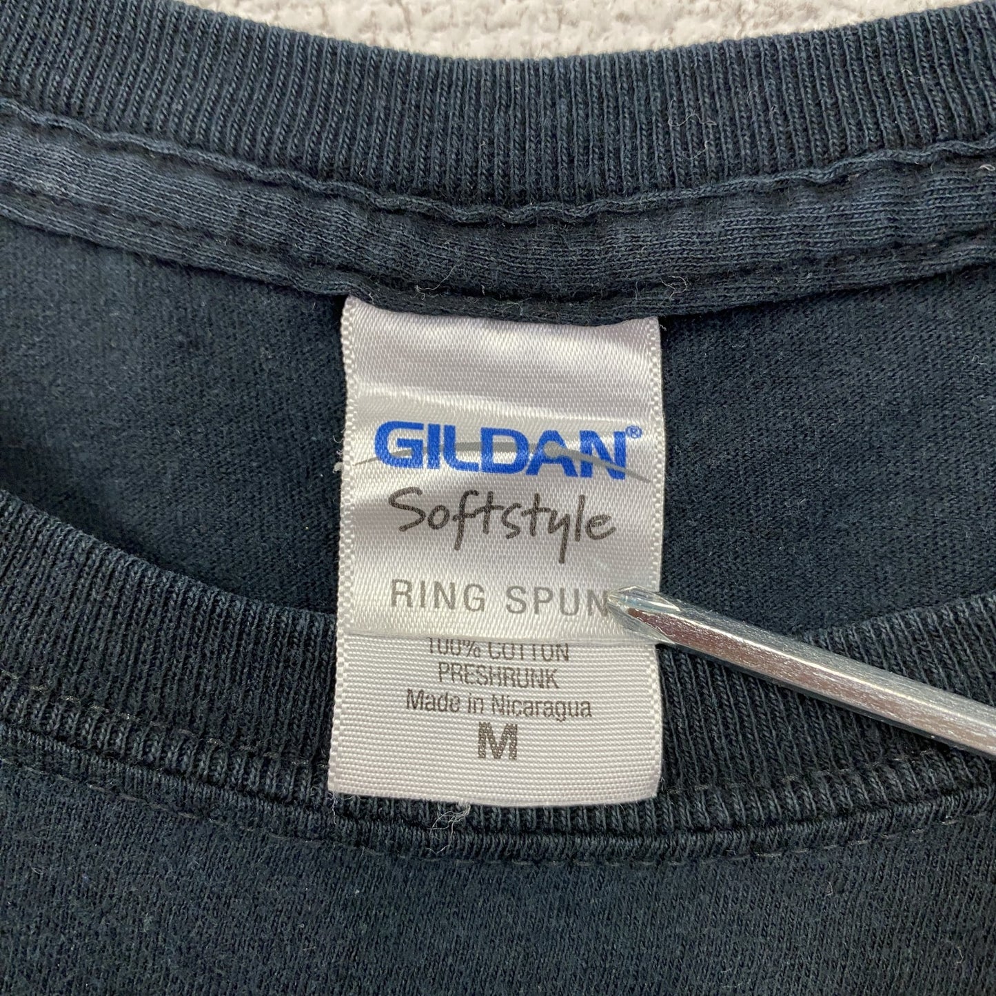 GILDAN　ギルダン　半袖プリントTシャツ　黒　ブラック　Mサイズ