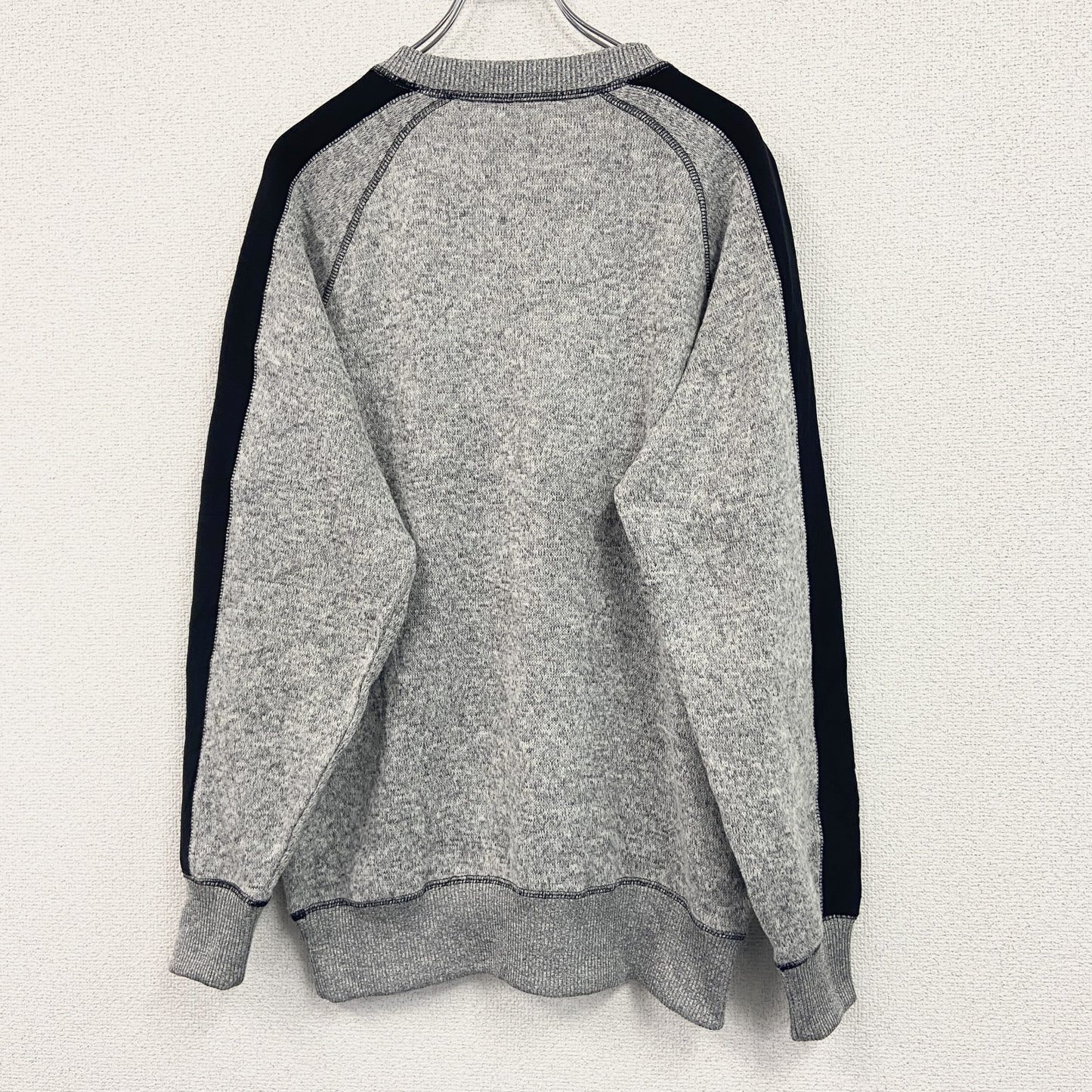Renegade club　スウェット/トレーナー　前V　ラグランスリーブ　刺繍ロゴ　3連プリント　灰色　グレー　Mサイズ