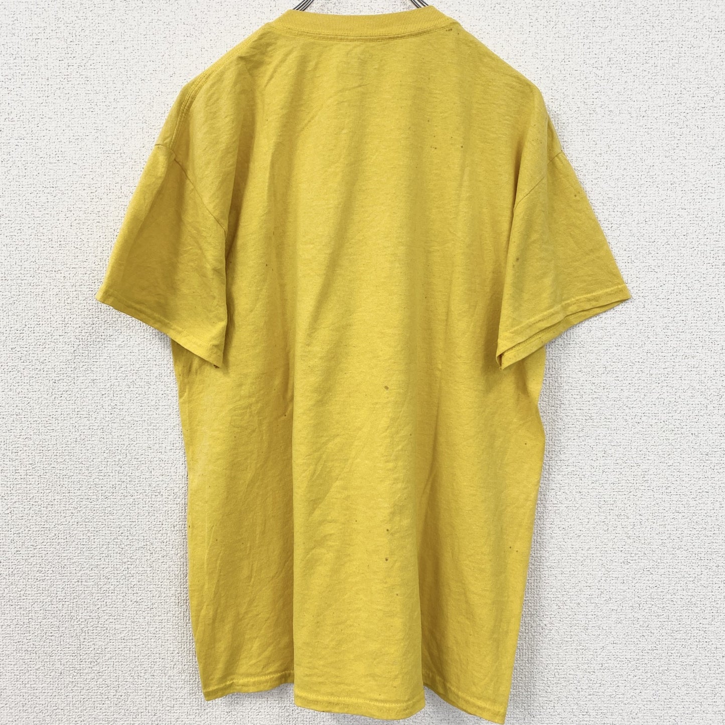 古着 used　GILDAN　ギルダン　半袖プリントTシャツ　クルーネック　レトロデザイン　黄　イエロー　Mサイズ