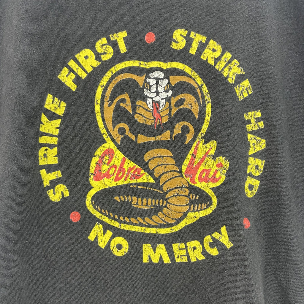 COBRA KAI　コブラ会　半袖プリントTシャツ　ムービーT　Netflix　黒　ブラック　XLサイズ