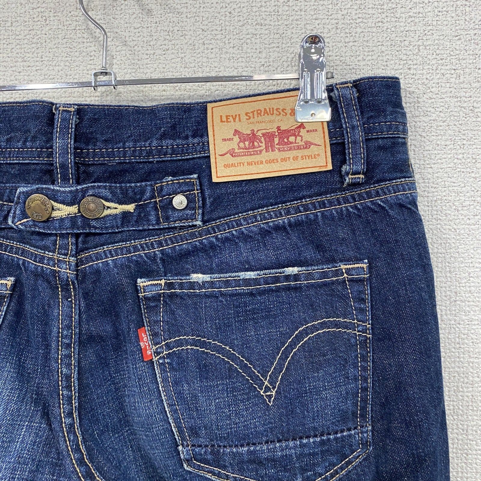 Levi’s　リーバイス　デニムパンツ/ジーンズ　シンチバック　縦落ち　鬼ヒゲ　ジップフライ　インディゴ　30サイズ