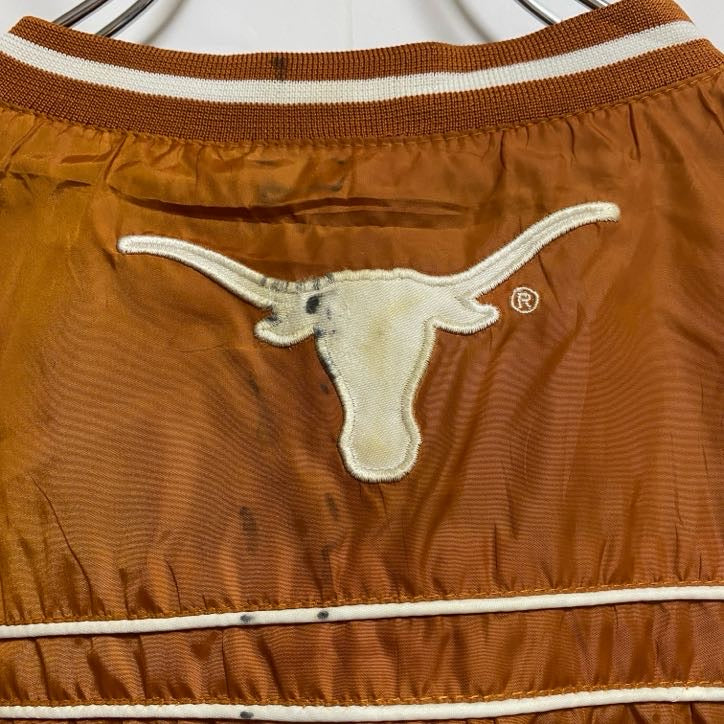 古着 used　G-Ⅲ　長袖ワッペン刺繍ナイロンプルオーバー　LONGHORNS　ロングホーンズ　オレンジ　茶色　Lサイズ