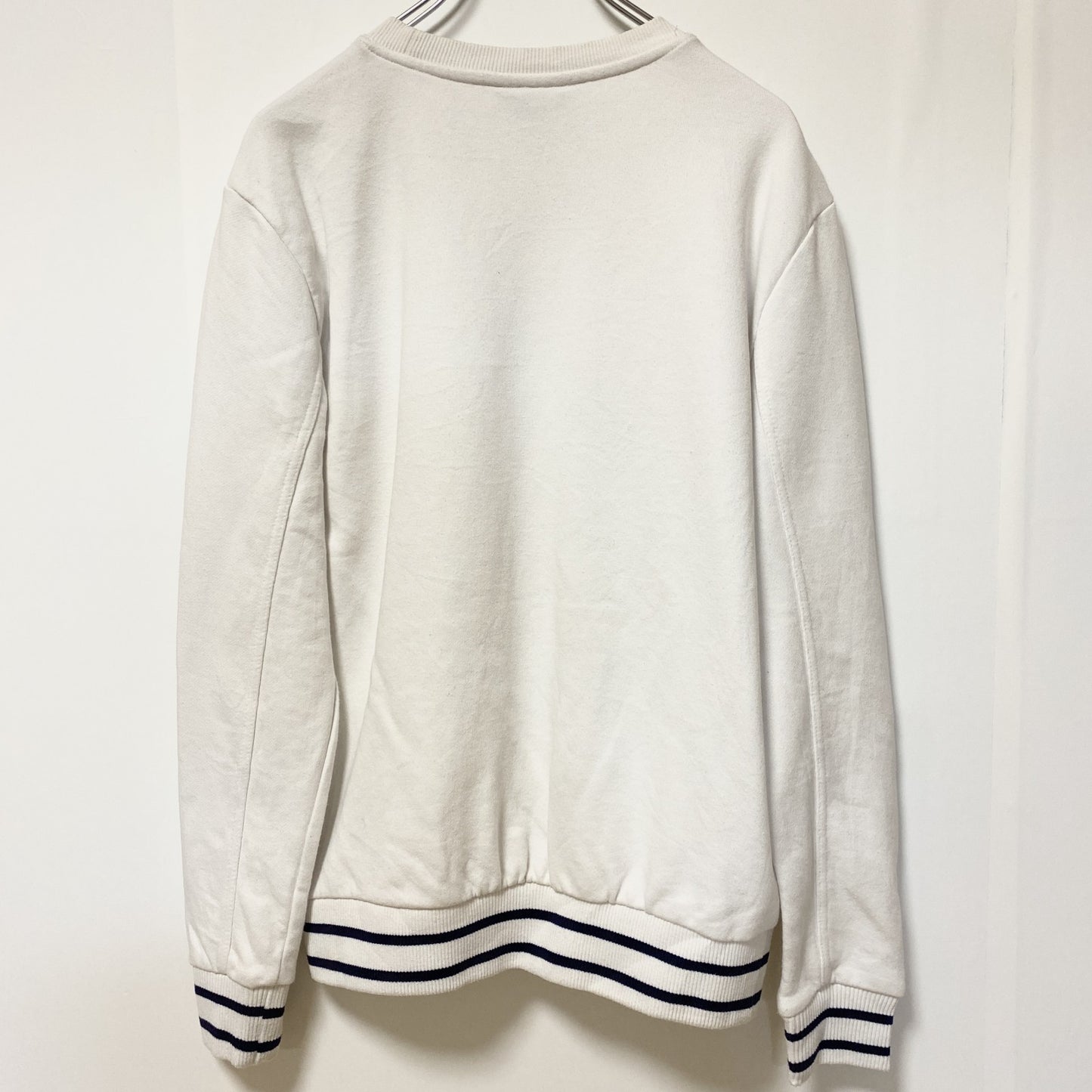 FILA　フィラ　スウェット/トレーナー　リブライン　刺繍ロゴ　ワンポイント　白　ホワイト　Lサイズ