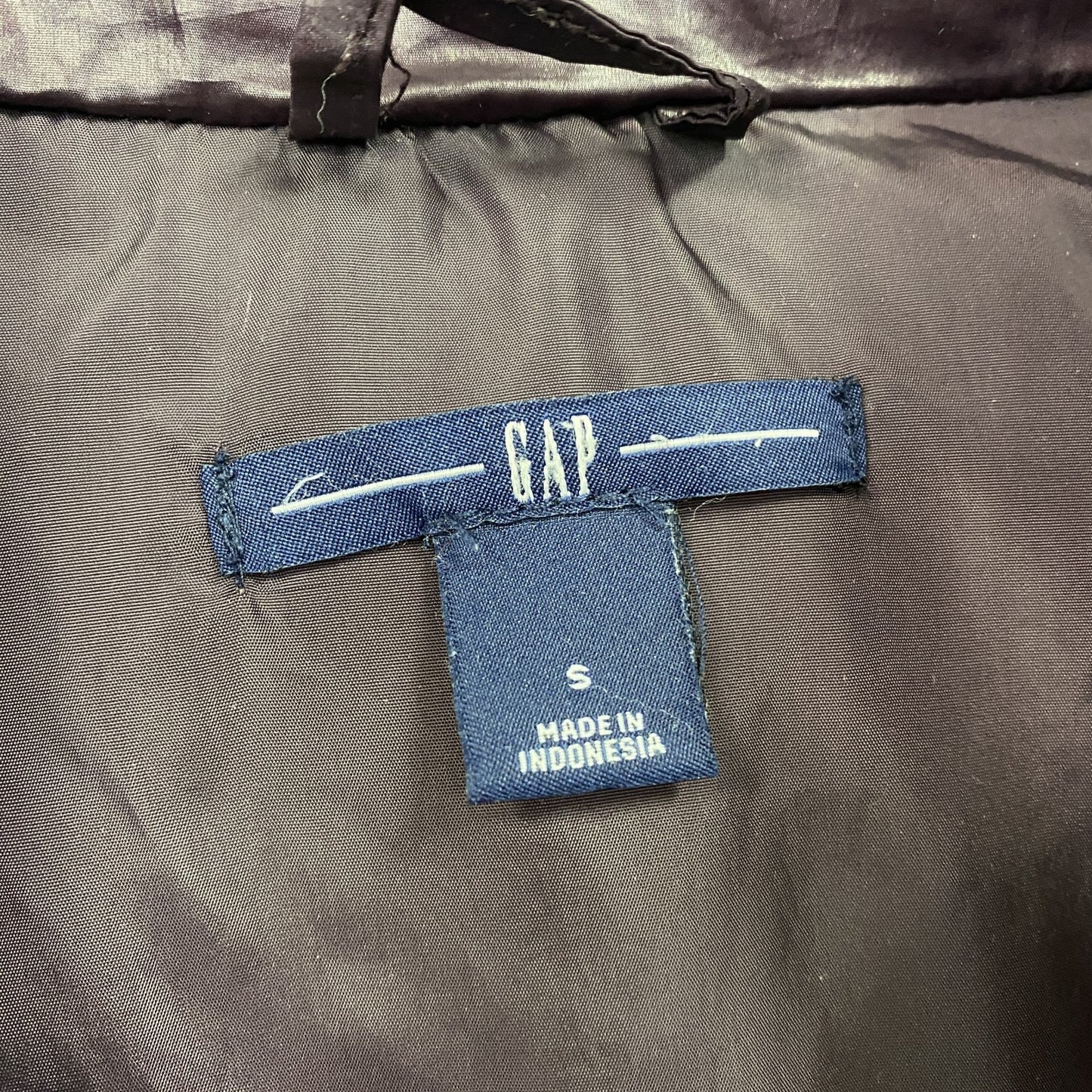 GAP　ギャップ　フーデッドロングダウンコート　ダウン90％　比翼仕立て　4つポケット　紫　パープル　Sサイズ