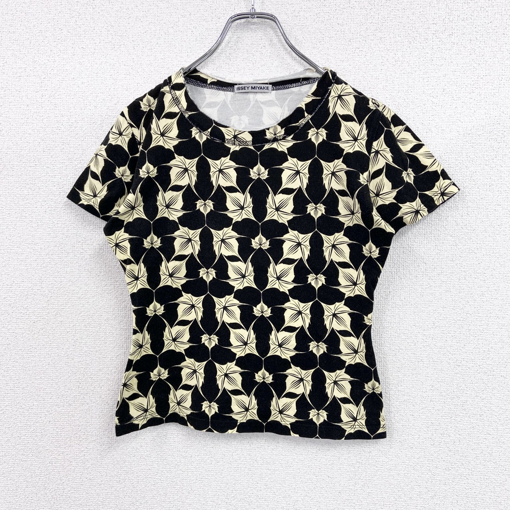 ISSEY MIYAKE　イッセイミヤケ　半袖プリントTシャツ　総柄　花柄　黒　ブラック