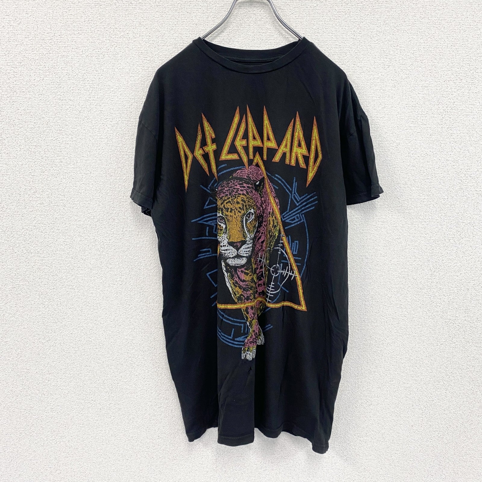 DEF LEPARD　デフレパード　半袖音楽プリントTシャツ　ハードロック　ブラック　Sサイズ