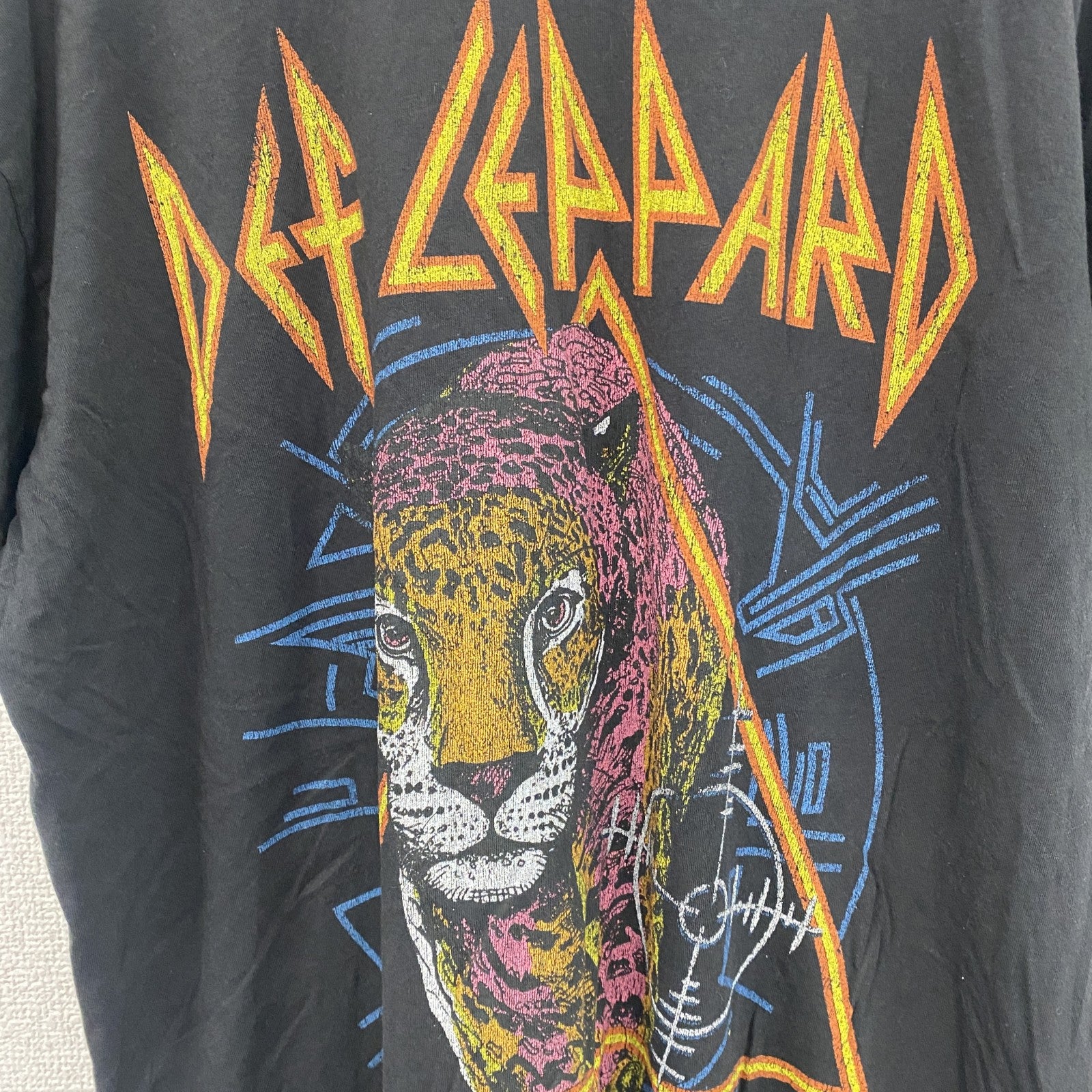 DEF LEPARD　デフレパード　半袖音楽プリントTシャツ　ハードロック　ブラック　Sサイズ