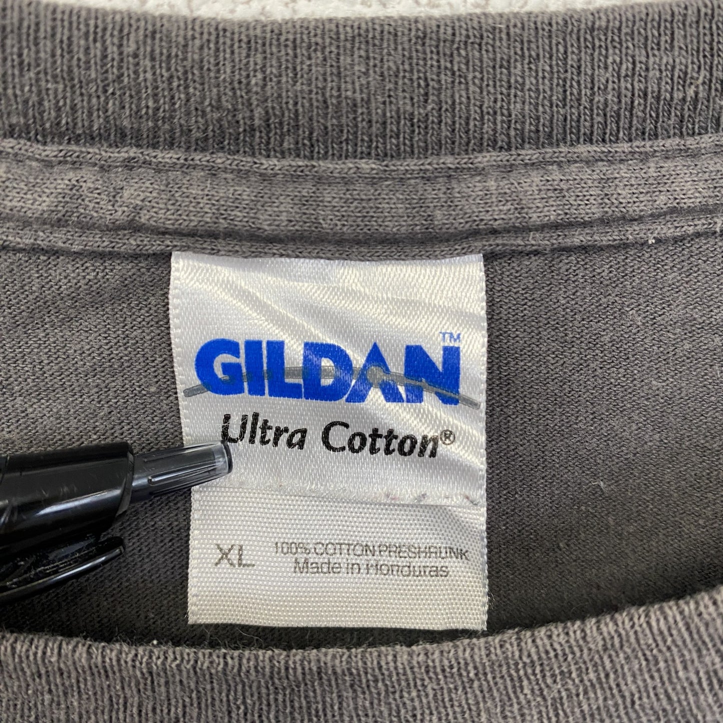 GILDAN　ギルダン　半袖デザインプリントTシャツ　フェード　ビックシルエット　クルーネック　灰色　グレー　XLサイズ
