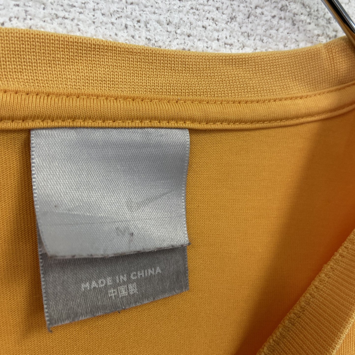 00s　NIKE　ナイキ　半袖プリントTシャツ　ヴィンテージ　スウッシュロゴ　黄　イエロー　Mサイズ