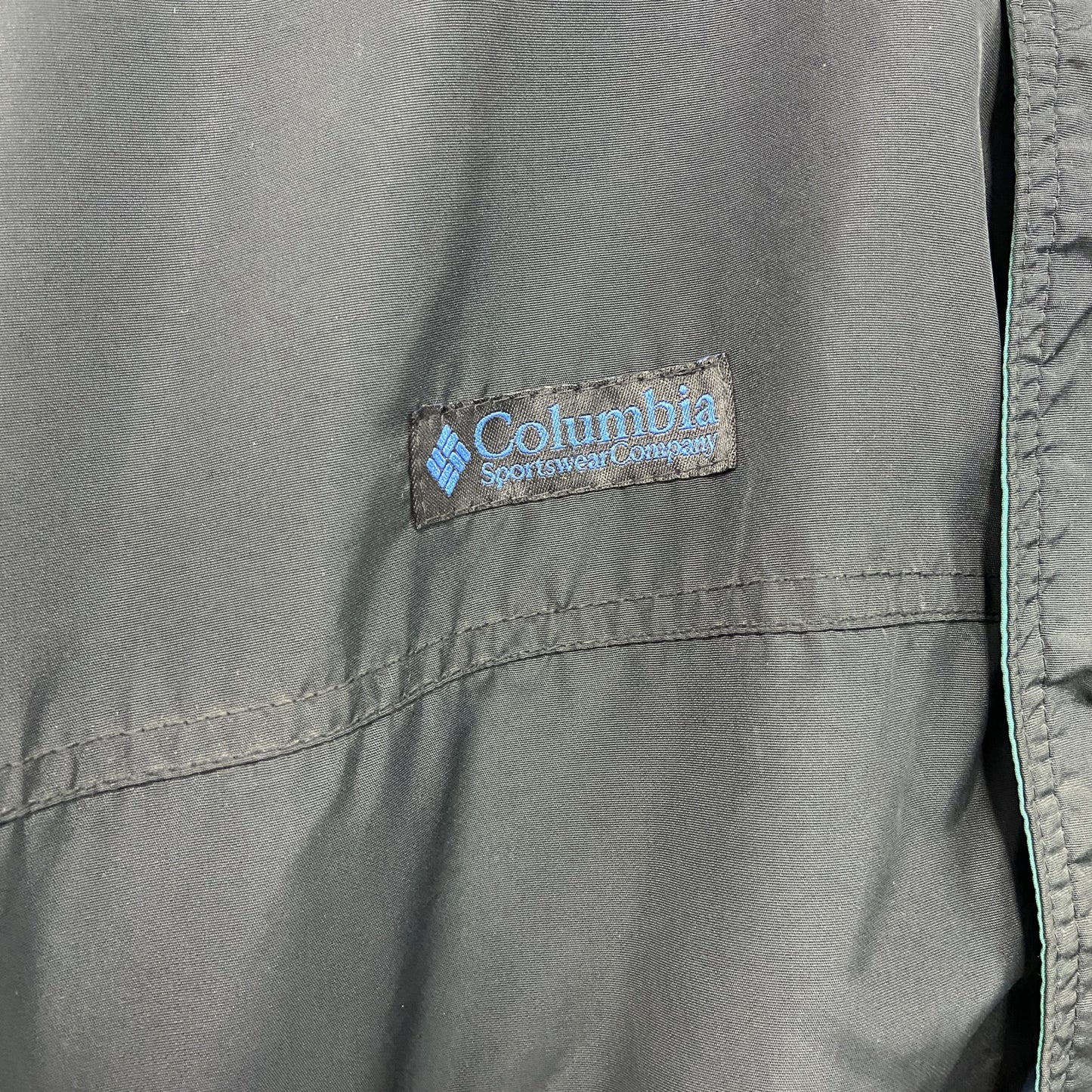 Columbia　コロンビア　ナイロンジャケット　黒　ブラック　マルチカラー　Mサイズ