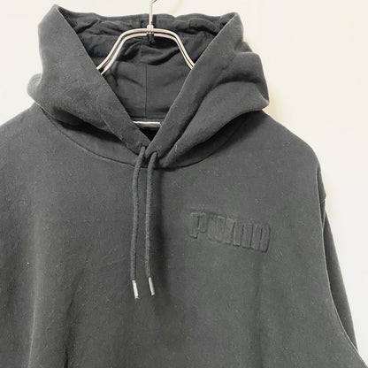古着 used　PUMA プーマ　長袖ワンポイントロゴデザインパーカー　スウェットフーディ　黒　カジュアル　前ポケット　Mサイズ