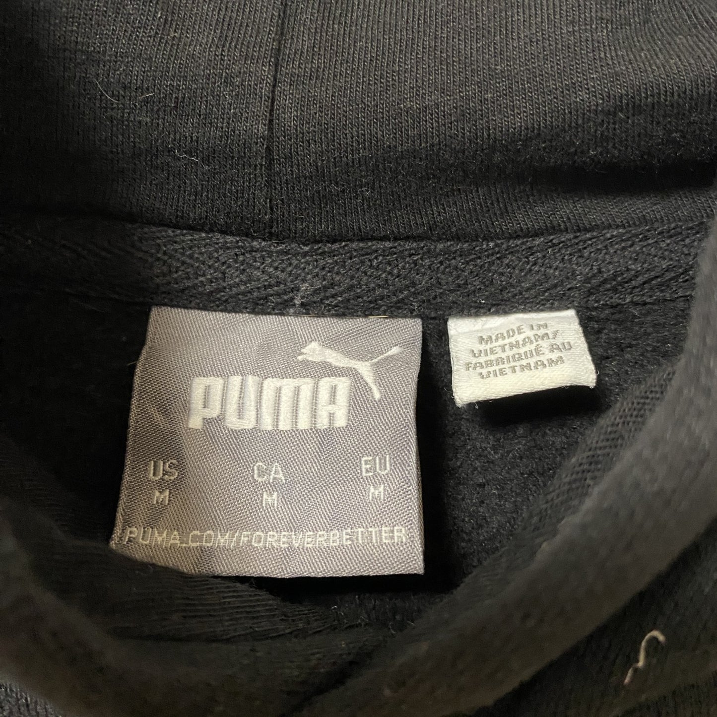 古着 used　PUMA プーマ　長袖ワンポイントロゴデザインパーカー　スウェットフーディ　黒　カジュアル　前ポケット　Mサイズ