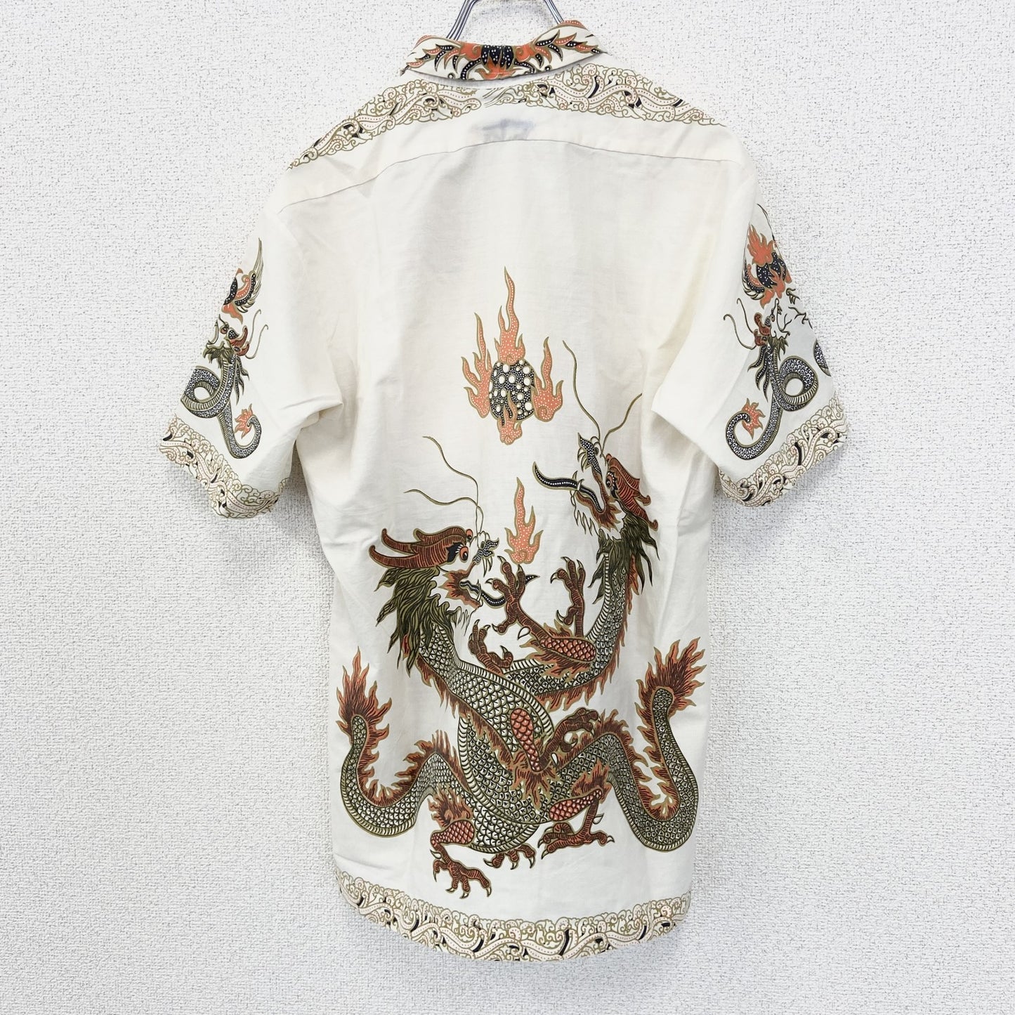 古着 used　LION COCONUT　半袖プリント柄シャツ　バテック柄　ドラゴン　龍　個性的デザイン　襟付き　総柄　Lサイズ