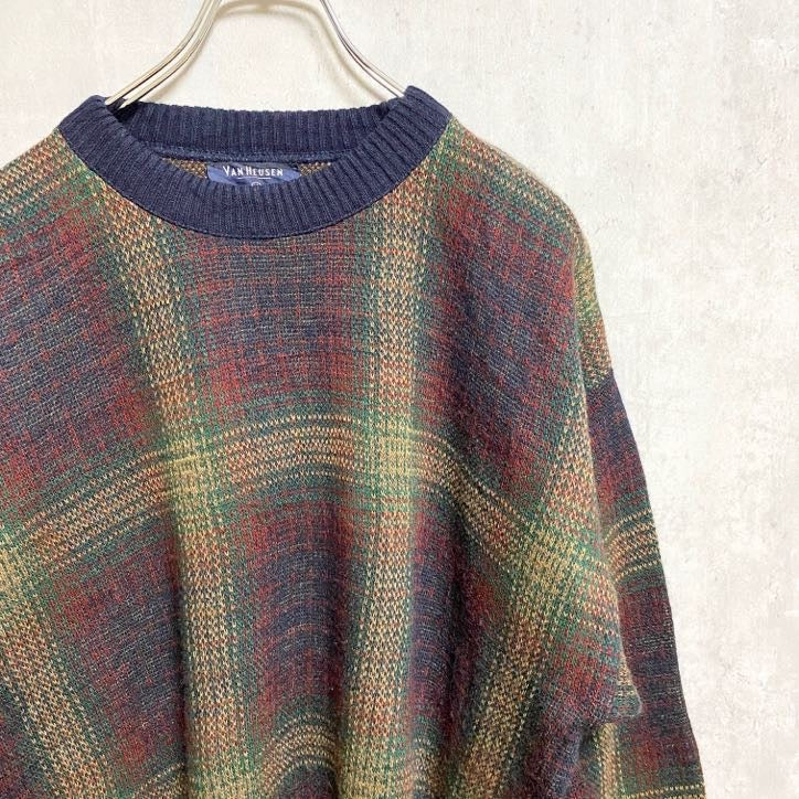 古着 used　VAN　HEUSEN ヴァンヒューゼン　メキシコ製　長袖チェックニット　セーター　クルーネック　Mサイズ